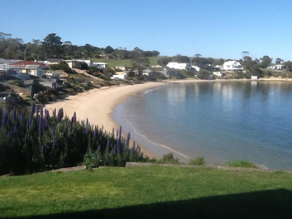 Beach Buoy Opossum Bay South Arm Екстер'єр фото